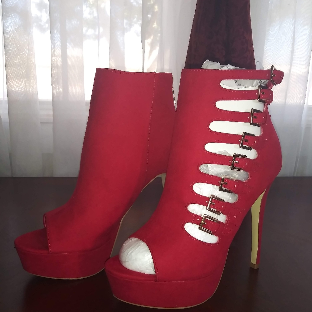 High heels - Picture 5 of 5